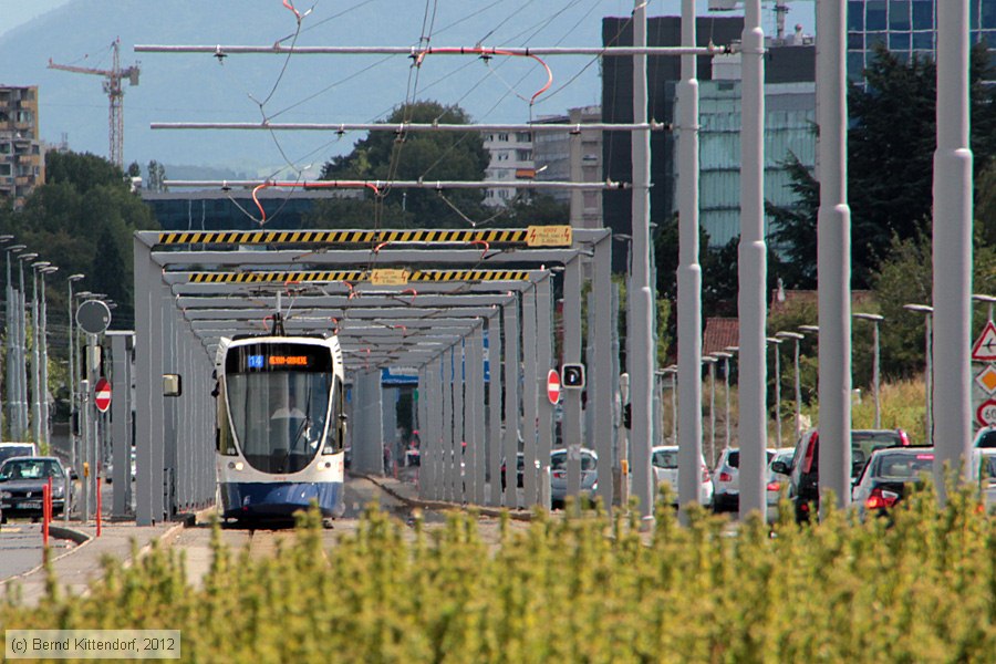Tram Genève - 1810
/ Bild: genf1810_bk1208260106.jpg