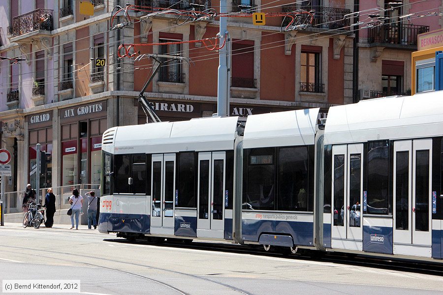 Tram Genève - 1810
/ Bild: genf1810_bk1208270215.jpg