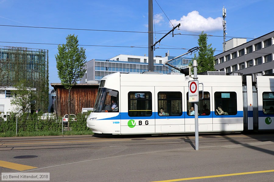 Zürich - Straßenbahn - 3062
/ Bild: zuerich3062_bk1804220263.jpg