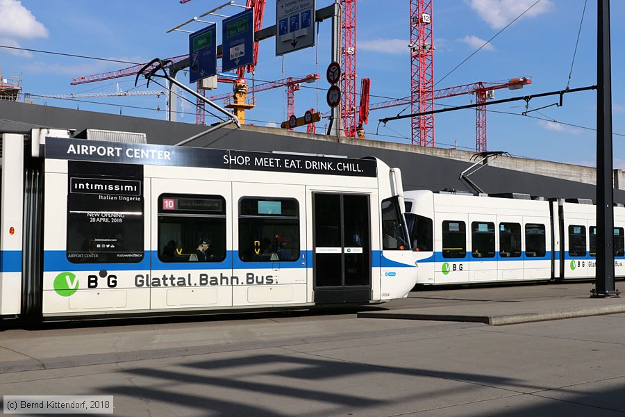 Zürich - Straßenbahn - 3064
/ Bild: zuerich3064_bk1804220217.jpg Zürich - Straßenbahn - 3064
/ Bild: zuerich3064_bk1804220217.jpg