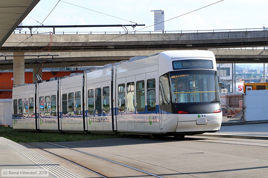 Zürich - Straßenbahn - 3071
/ Bild: zuerich3071_bk1804220222.jpg Zürich - Straßenbahn - 3071
/ Bild: zuerich3071_bk1804220222.jpg