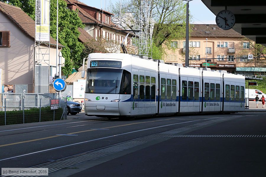 Zürich - Straßenbahn - 3071
/ Bild: zuerich3071_bk1804220283.jpg Zürich - Straßenbahn - 3071
/ Bild: zuerich3071_bk1804220283.jpg