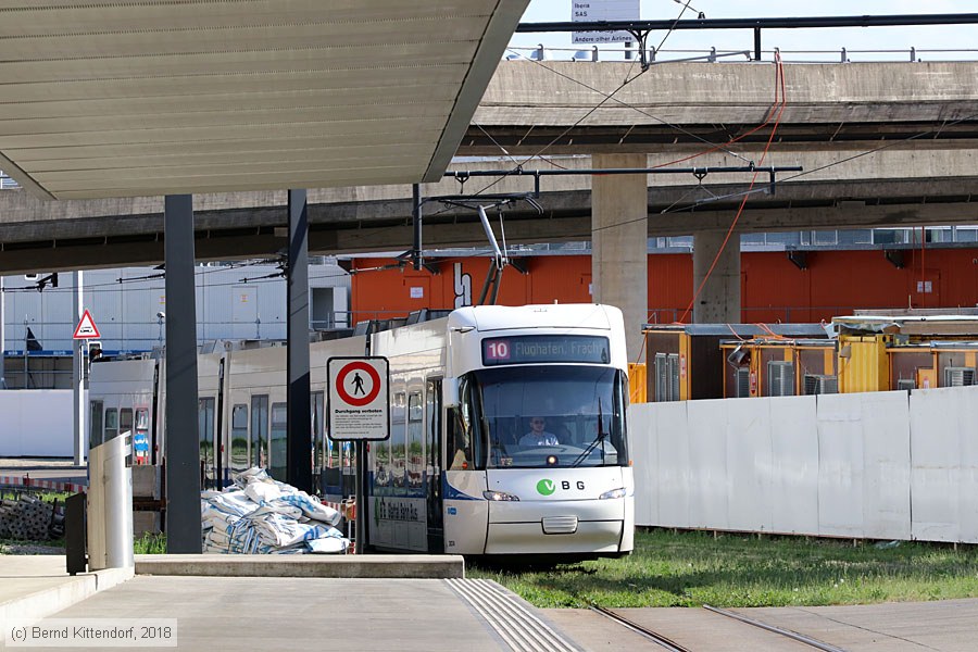 Zürich - Straßenbahn - 3074
/ Bild: zuerich3074_bk1804220223.jpg
