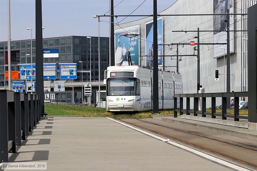 Zürich - Straßenbahn - 3080
/ Bild: zuerich3080_bk1804230122.jpg