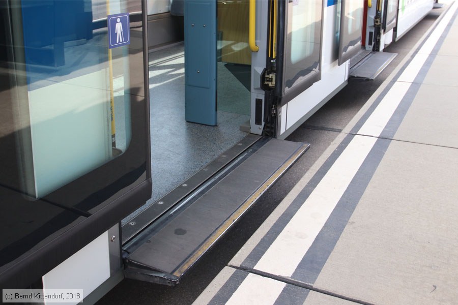 Zürich - Straßenbahn - 3080
/ Bild: zuerich3080_bk1804230132.jpg Zürich - Straßenbahn - 3080
/ Bild: zuerich3080_bk1804230132.jpg