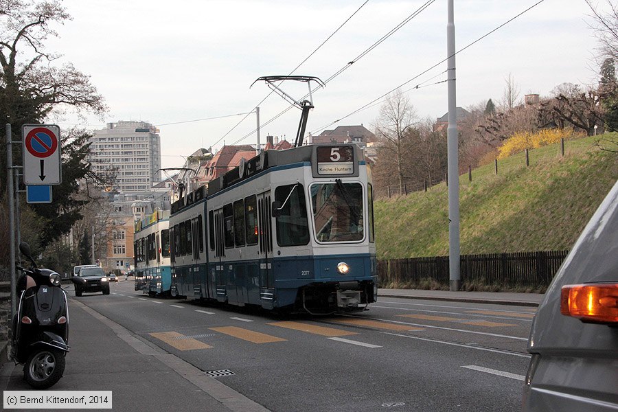 Zürich - Straßenbahn - 2077
/ Bild: zuerich2077_bk1403110589.jpg Zürich - Straßenbahn - 2077
/ Bild: zuerich2077_bk1403110589.jpg