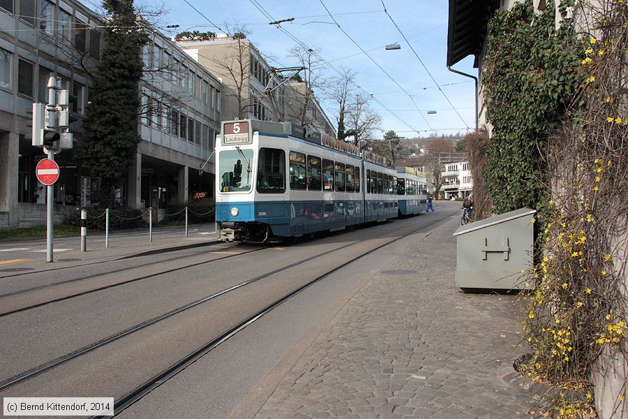 Zürich - Straßenbahn - 2098
/ Bild: zuerich2098_bk1403110558.jpg Zürich - Straßenbahn - 2098
/ Bild: zuerich2098_bk1403110558.jpg