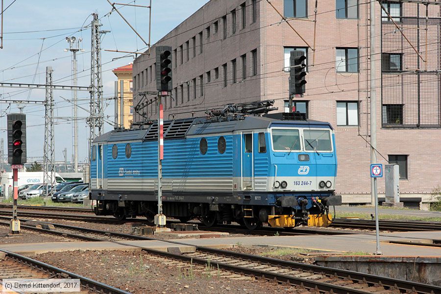 Česk&eacute; Dr&aacute;hy - 163244-7
/ Bild: cd1632447_bk1708080133.jpg