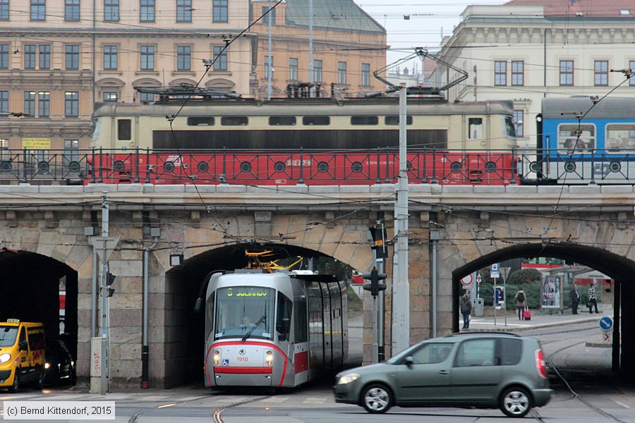 České Dráhy - 242217-8
/ Bild: cd2422178_bk1510130703.jpg České Dráhy - 242217-8
/ Bild: cd2422178_bk1510130703.jpg