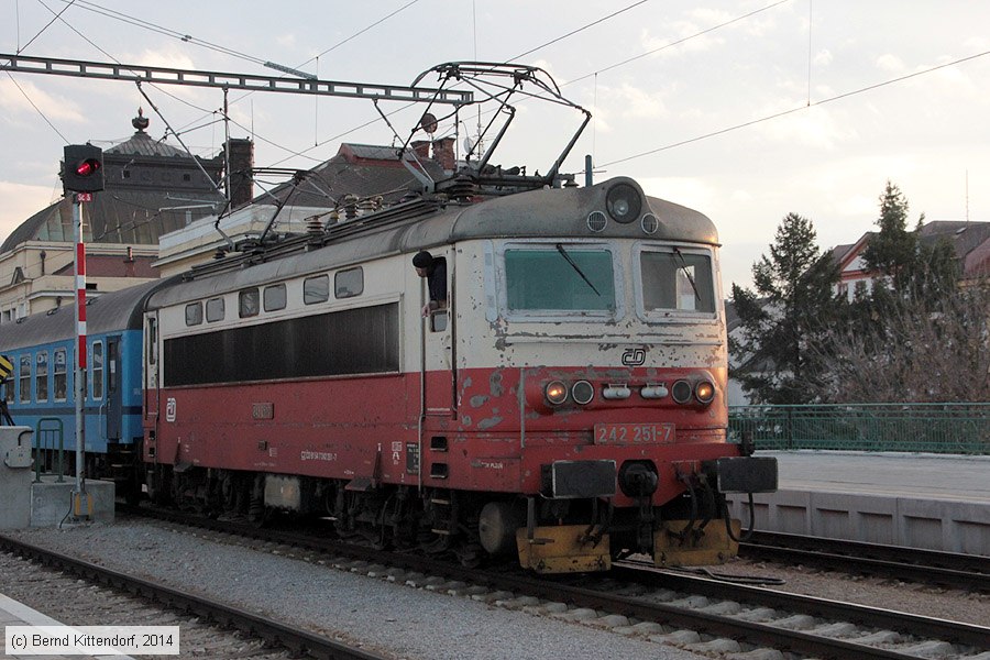 České Dráhy - 242251-7
/ Bild: cd2422517_bk1402110371.jpg