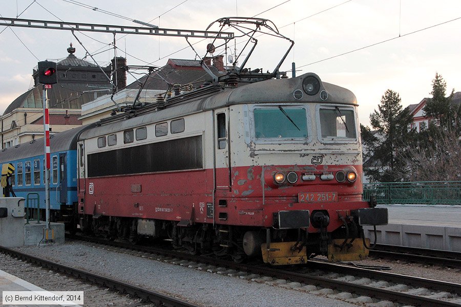 Česk&eacute; Dr&aacute;hy - 242251-7
/ Bild: cd2422517_bk1402110374.jpg