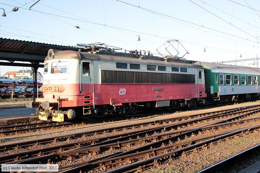 Česk&eacute; Dr&aacute;hy - 242259-0
/ Bild: cd2422590_cw1110160066.jpg