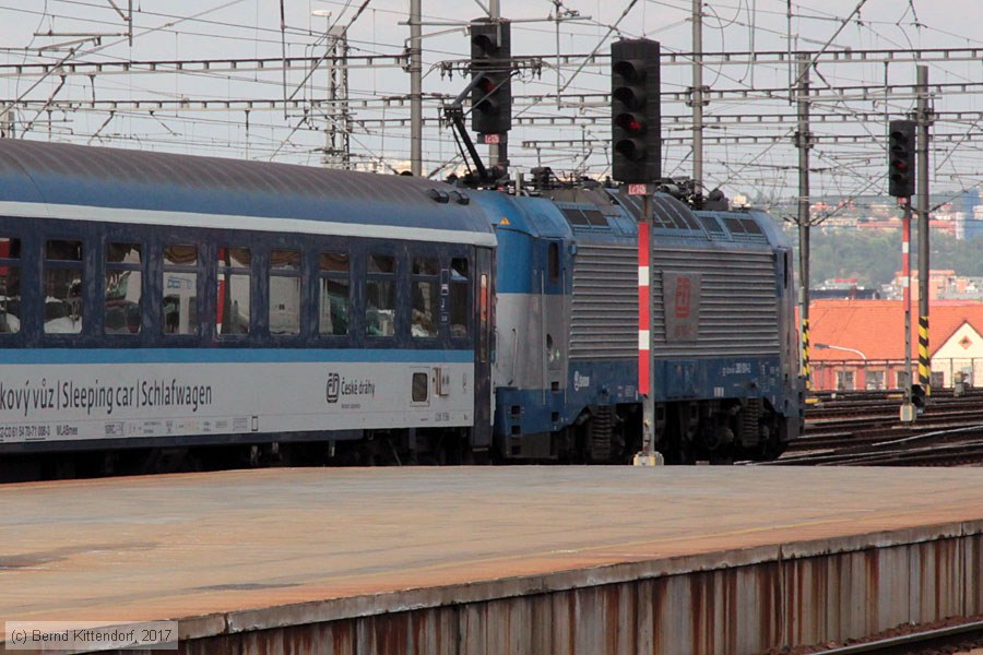 Česk&eacute; Dr&aacute;hy - 380004-2
/ Bild: cd3800042_bk1708080125.jpg