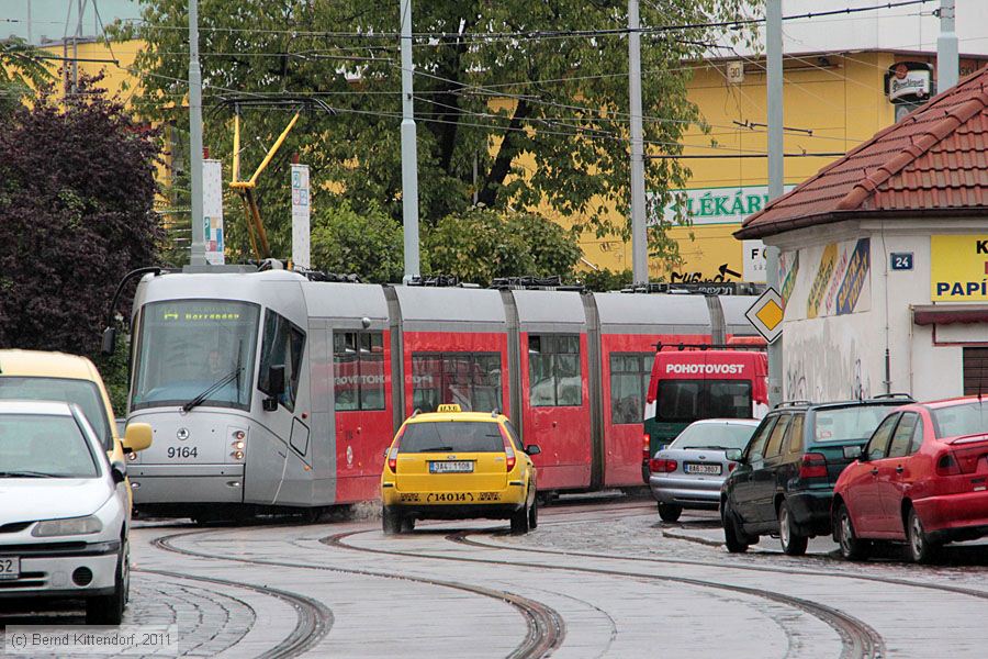 Straßenbahn Praha - 9164
/ Bild: praha9164_bk1110190117.jpg Straßenbahn Praha - 9164
/ Bild: praha9164_bk1110190117.jpg