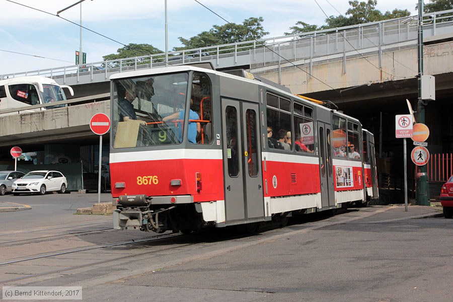 Straßenbahn Praha - 8676
/ Bild: praha8676_bk1708080382.jpg Straßenbahn Praha - 8676
/ Bild: praha8676_bk1708080382.jpg