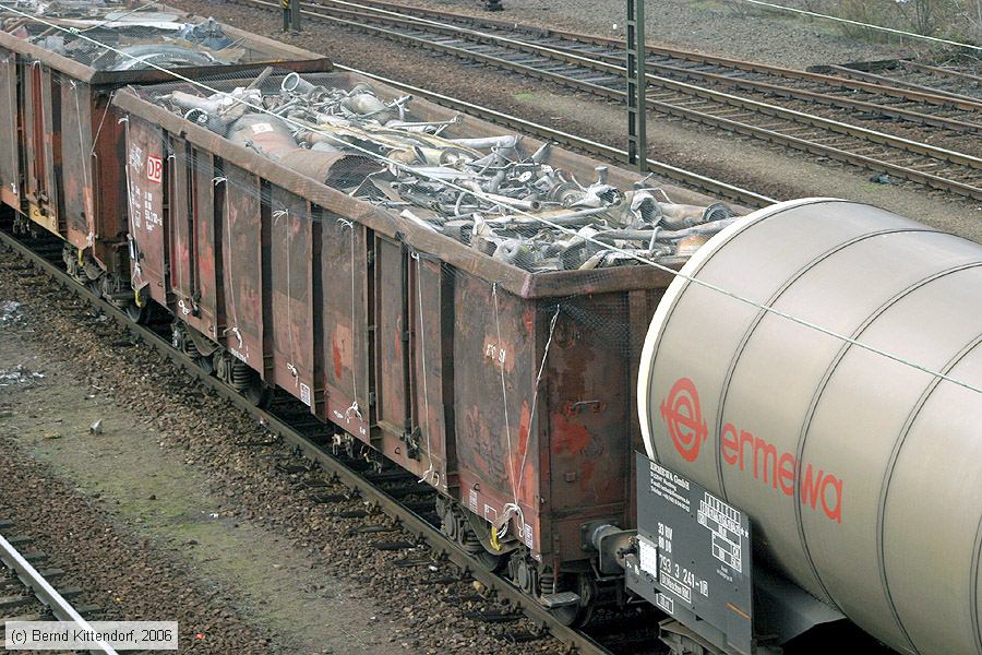 Deutsche Bahn - 31805342121-6
/ Bild: db318053421216_bk0604010033.jpg