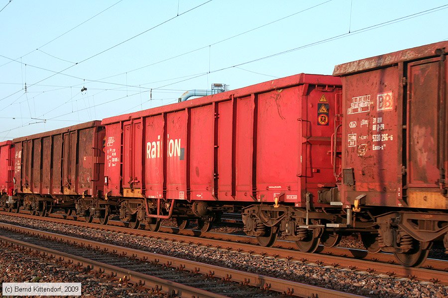 Deutsche Bahn - 31805360885-3
/ Bild: db318053608853_bk0904090119.jpg