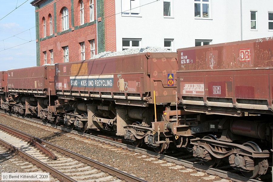 Deutsche Bahn - 82806734197-8
/ Bild: db828067341978_bk0906030067.jpg