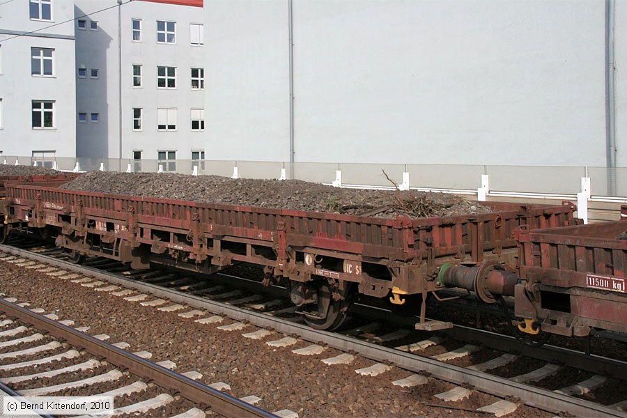 Deutsche Bahn - 21803369305-0
/ Bild: db218033693050_bk1006100032.jpg