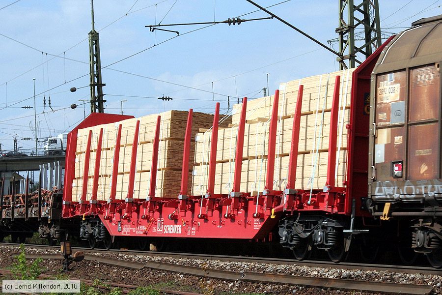 Deutsche Bahn - 31803521064-6
/ Bild: db318035210646_bk1004270370.jpg