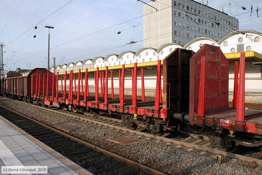Deutsche Bahn - 31803525233-3
/ Bild: db318035252333_bk1006220412.jpg