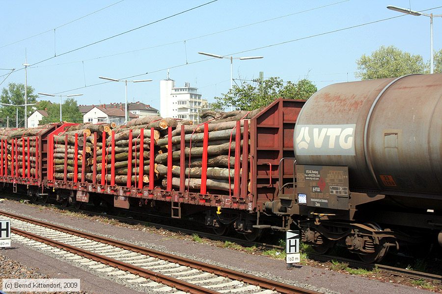 Deutsche Bahn - 31803525888-4
/ Bild: db318035258884_bk0904250061.jpg