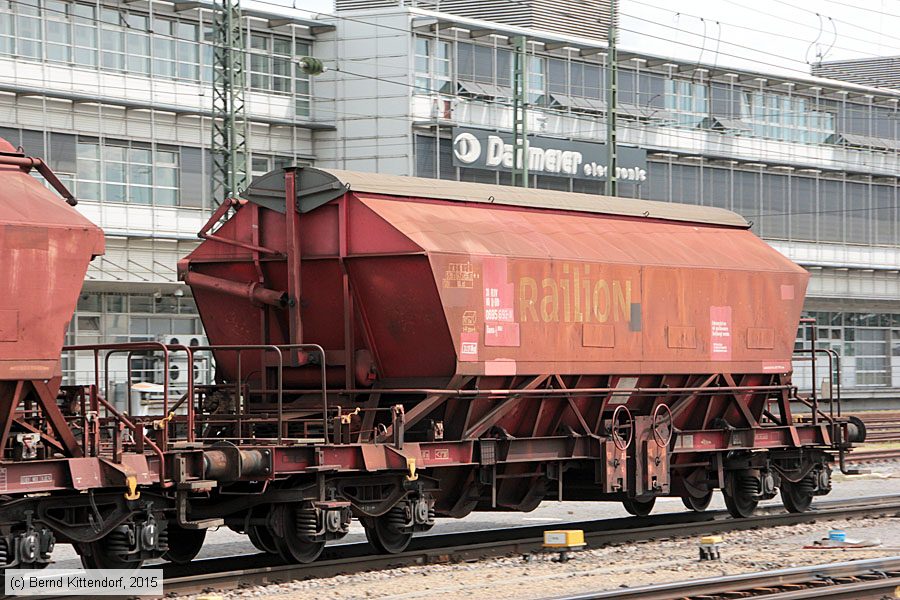 Deutsche Bahn - 31800695693-8
/ Bild: db318006956938_bk1506250097.jpg