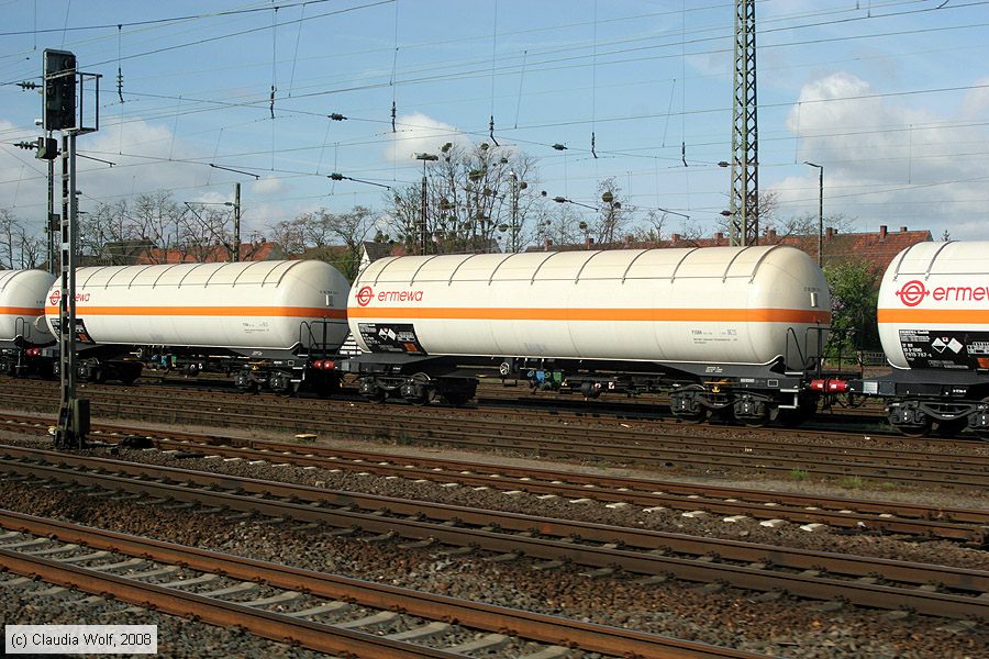 D-ERMD - 37807819737-3
/ Bild: dermd378078197373_cw0805020052.jpg