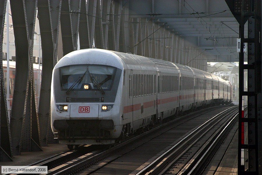 Deutsche Bahn - 61808091101-8
/ Bild: db618080911018_e0025851.jpg