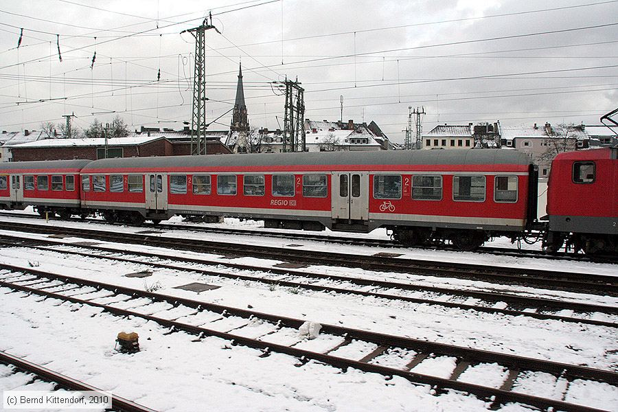 Deutsche Bahn - 50808433310-5
/ Bild: db508084333105_bk1012090276.jpg