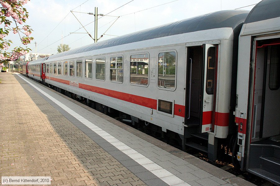 Deutsche Bahn - 61808591722-6
/ Bild: db618085917226_bk1004270028.jpg