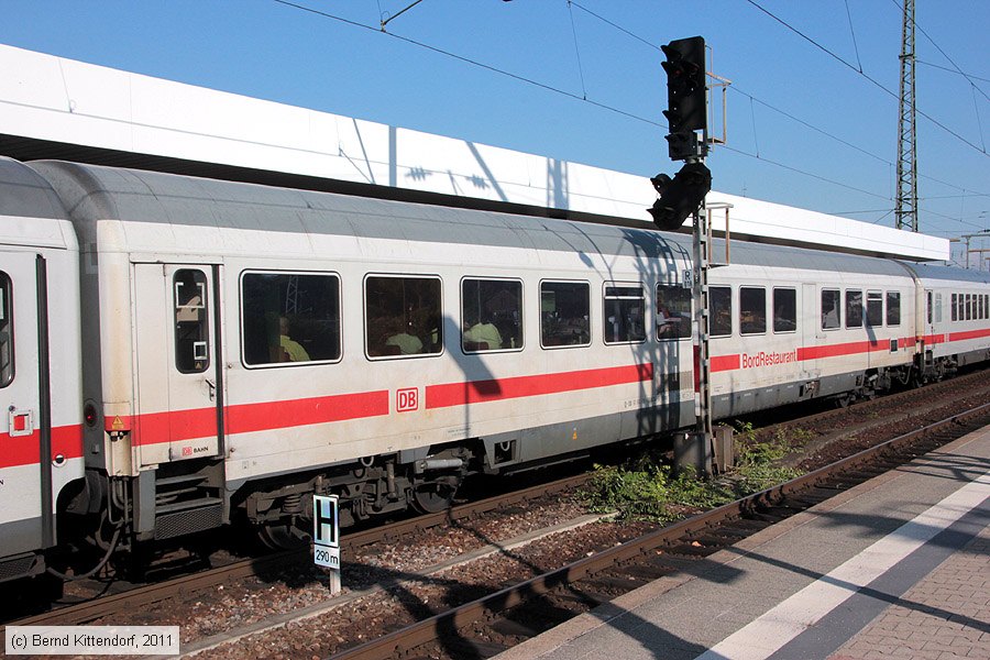 Deutsche Bahn - 61808890504-6
/ Bild: db618088905046_bk1109020006.jpg