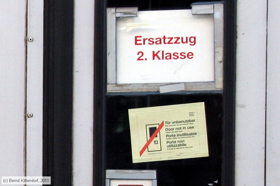 Deutsche Bahn - Ersatzzug 2. Klasse
/ Bild: zuglaufersatzzug_bk1107110024s.jpg