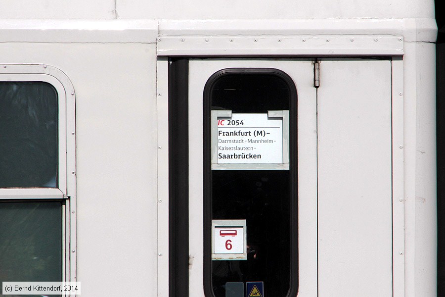 Deutsche Bahn - Zuglaufschild - IC 2054
/ Bild: zuglaufic2054_bk1403290014.jpg