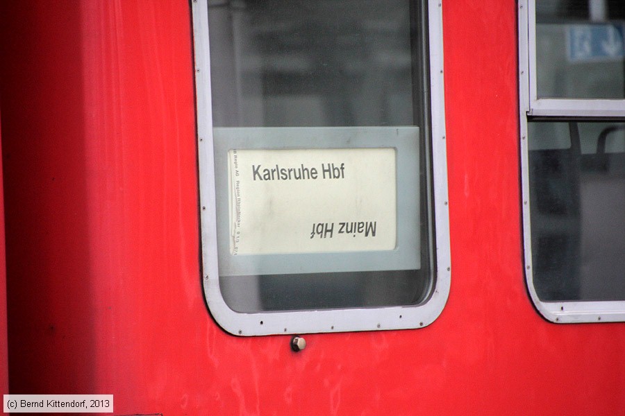 Deutsche Bahn - Zuglaufschild - RB
/ Bild: zuglaufrb_bk1311210028.jpg