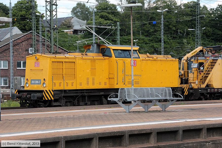 Deutsche Bahn - 203308-2
/ Bild: db2033082_bk1306060003.jpg