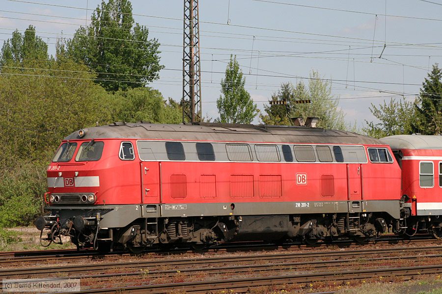 Deutsche Bahn - 218201-2
/ Bild: db2182012_bk0704200040.jpg Deutsche Bahn - 218201-2
/ Bild: db2182012_bk0704200040.jpg