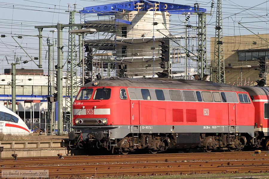 Deutsche Bahn - 218219-4
/ Bild: db2182194_bk0703110139.jpg