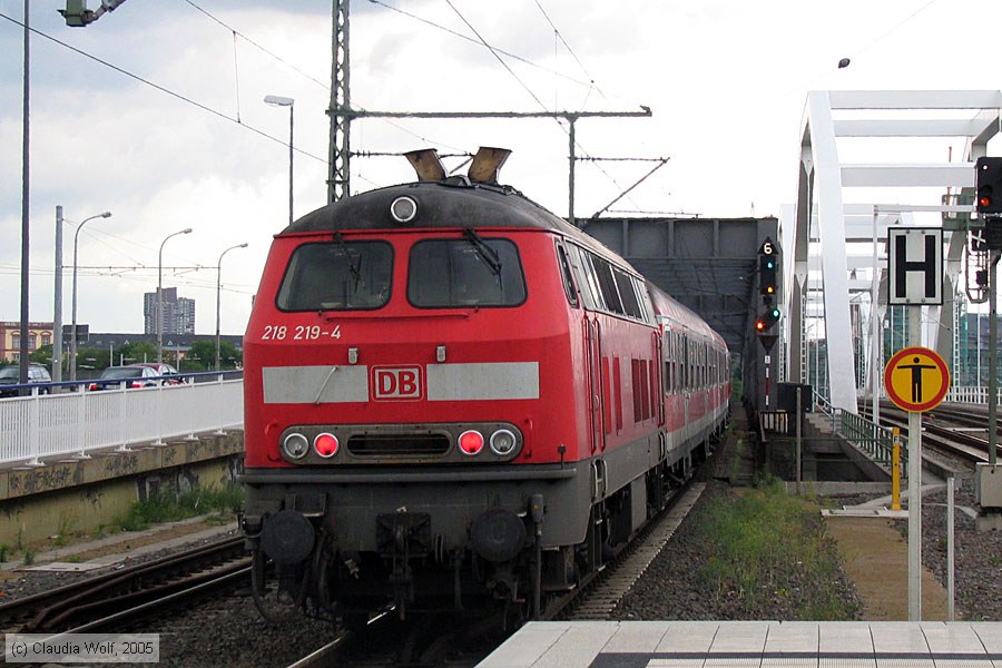 Deutsche Bahn - 218219-4
/ Bild: db2182194_cw013118.jpg
