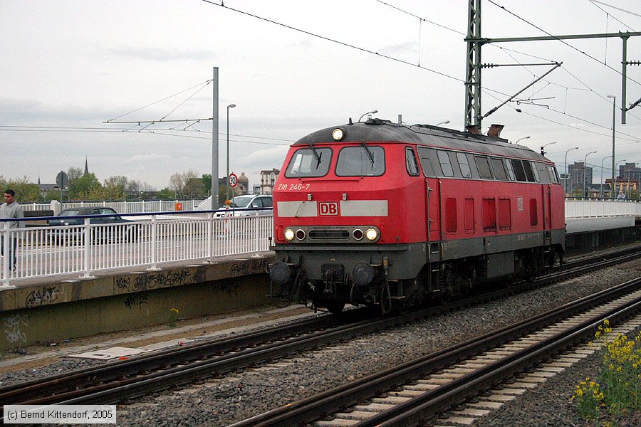 Deutsche Bahn - 218246-7
/ Bild: db2182467_e0016665.jpg Deutsche Bahn - 218246-7
/ Bild: db2182467_e0016665.jpg