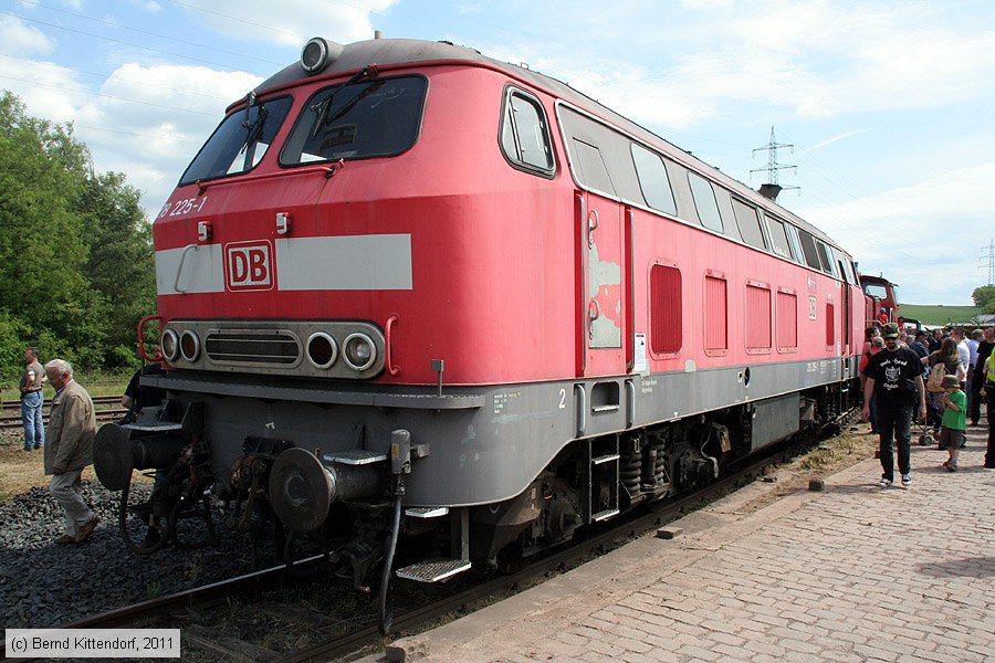 Historische Diesel-Lok - 218225-1
/ Bild: db2182251_bk1105280205.jpg
