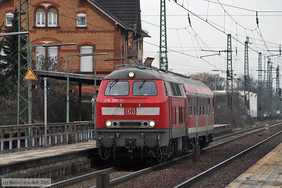Deutsche Bahn - 218390-3
/ Bild: db2183903_e0014440.jpg Deutsche Bahn - 218390-3
/ Bild: db2183903_e0014440.jpg