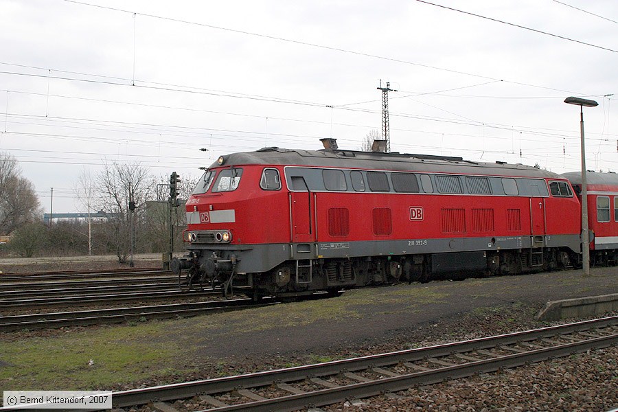 Deutsche Bahn - 218392-9
/ Bild: db2183929_bk0703090015.jpg Deutsche Bahn - 218392-9
/ Bild: db2183929_bk0703090015.jpg