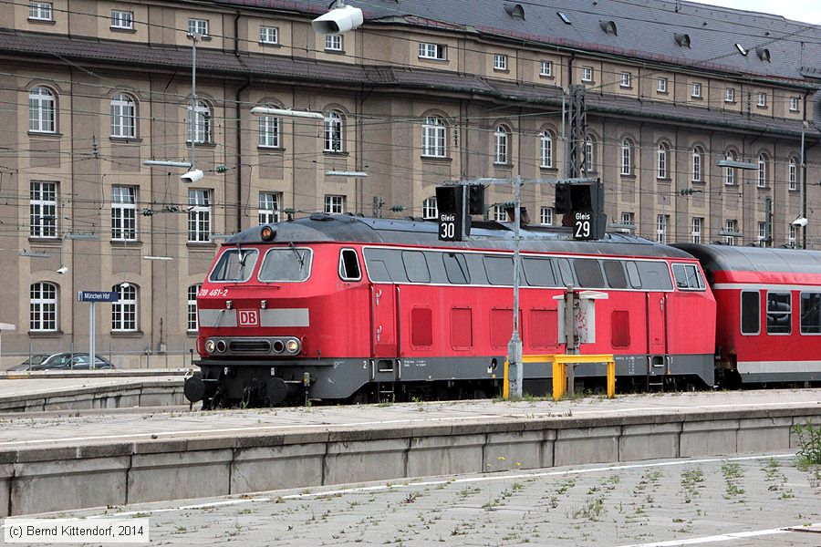 Deutsche Bahn - 218461-2
/ Bild: db2184612_bk1406170322.jpg
