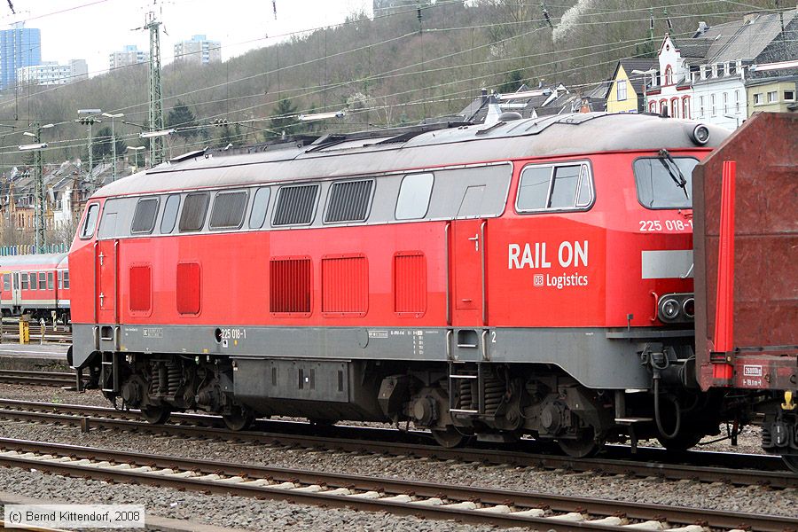 Deutsche Bahn - 225018-1
/ Bild: db2250181_bk0803120048.jpg