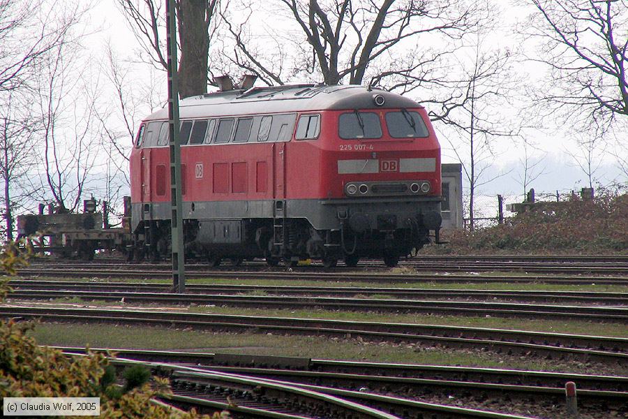 Deutsche Bahn - 225007-4
/ Bild: db2250074_cw008539.jpg
