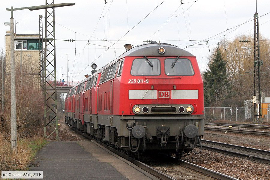 Deutsche Bahn - 225811-9
/ Bild: db2258119_cw0603280034.jpg