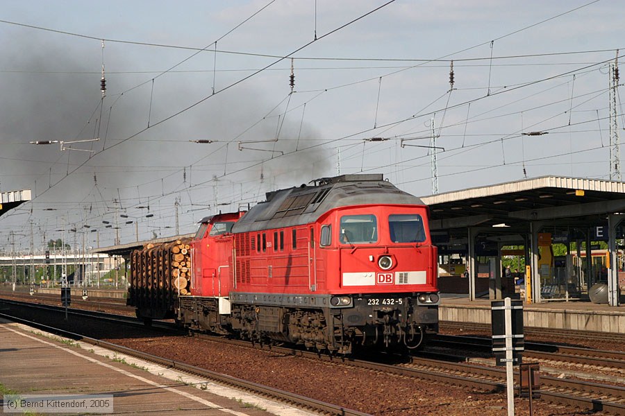 Deutsche Bahn - 232432-5
/ Bild: db2324325_e0019368.jpg