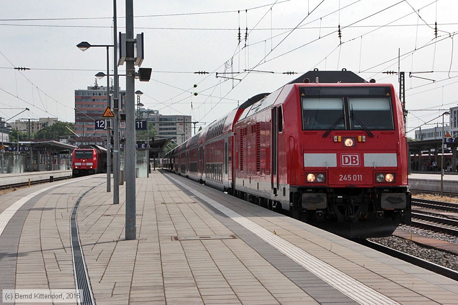 Deutsche Bahn - 245 011
/ Bild: db245011_bk1505120246.jpg Deutsche Bahn - 245 011
/ Bild: db245011_bk1505120246.jpg