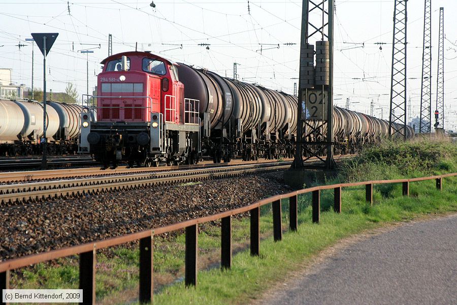 Deutsche Bahn - 294581-4
/ Bild: db2945814_bk0904090079.jpg
